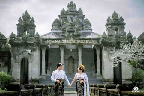 Foto sampul undangan Putri & Aditya