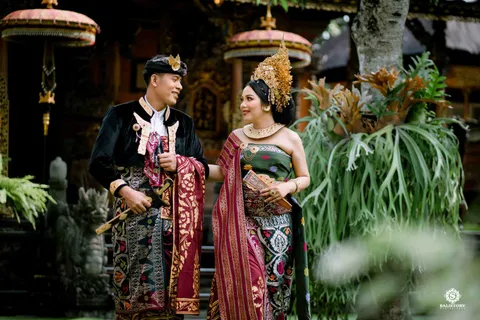 Foto sampul undangan Ari & Indra