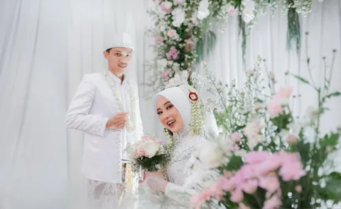 Foto sampul undangan Anna & Aldi