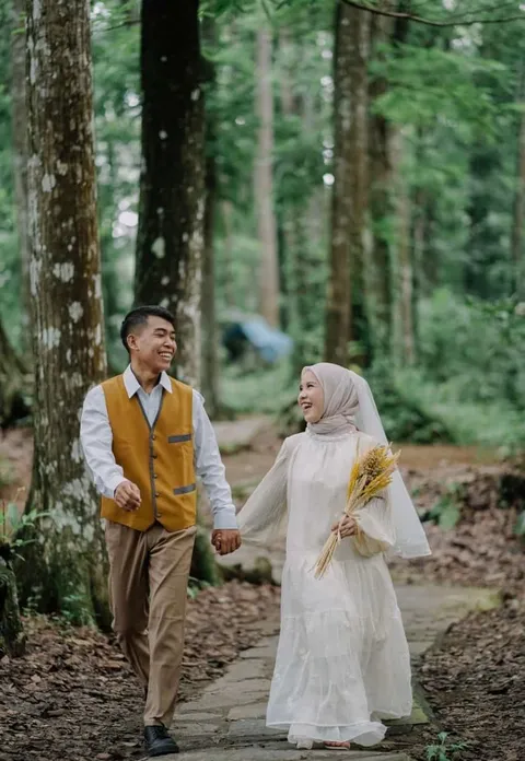 Foto sampul undangan Mesi Aenun Soleha & Mawandi