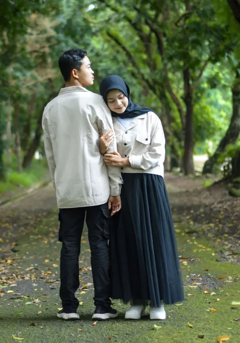 Foto sampul undangan Riski & Hanifah