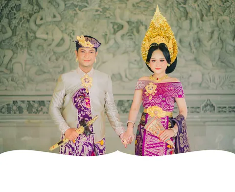 Foto sampul undangan Putu & Kadek