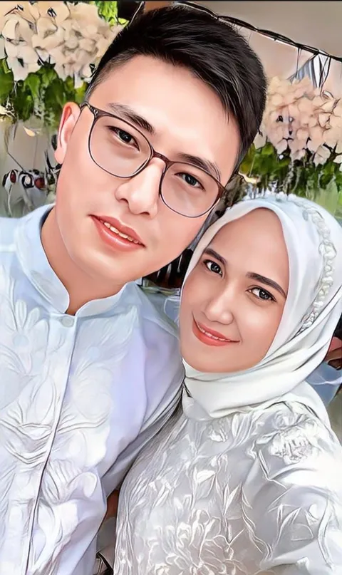 Foto sampul undangan Taufik & Erni