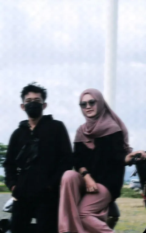 Foto sampul undangan Riska & Riswan