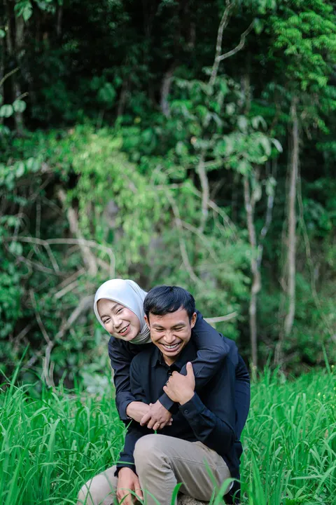 Foto sampul undangan Putra & Anti