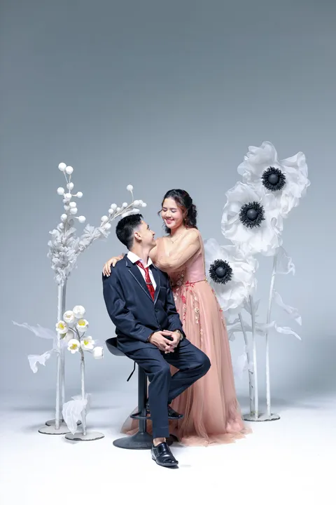 Foto sampul undangan Brian & Bella