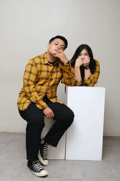 Foto sampul undangan Riska Nurul Fitria & Ade Kurniawan