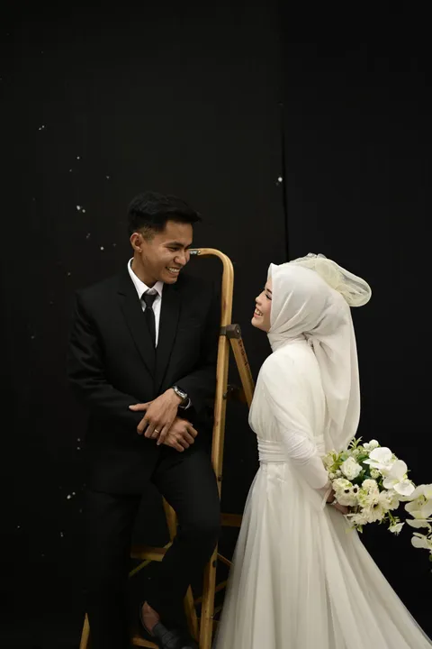 Foto sampul undangan Violetha Landasya & Rudi Wahyudi