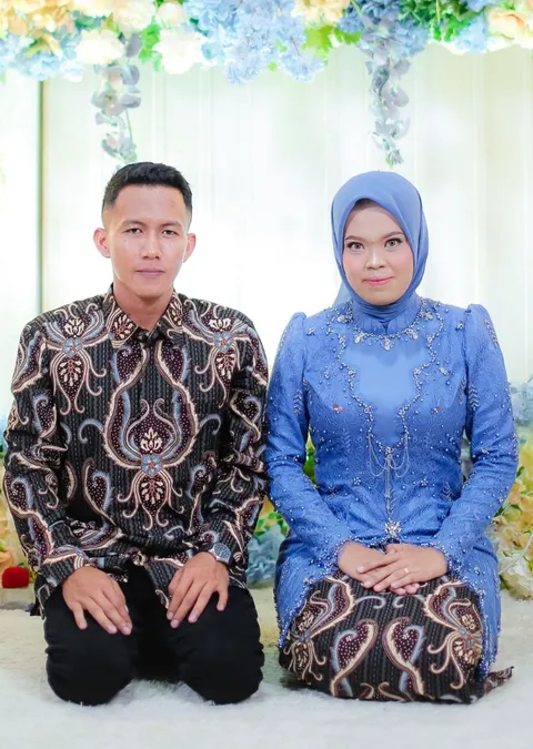Foto sampul undangan Febri & Refi