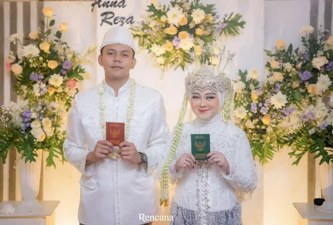 Foto sampul undangan Anna & Reza