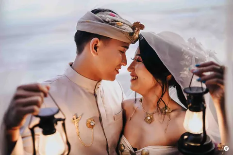 Foto sampul undangan Lili & Ajus