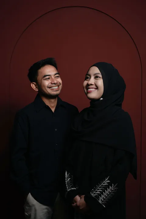Foto sampul undangan Khairul Umami & Intan Yunenda