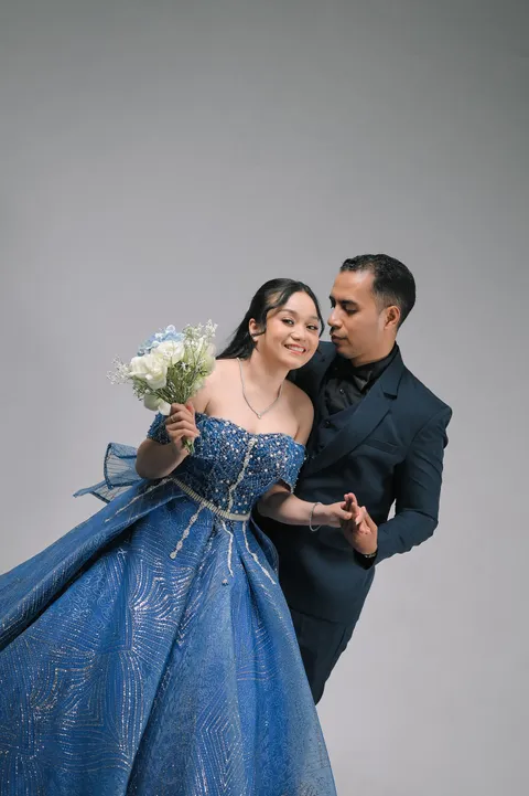 Foto sampul undangan Gohan & Grace