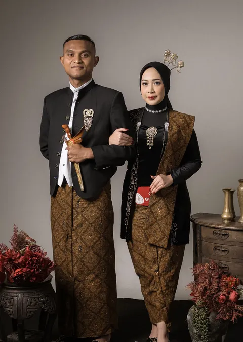 Foto sampul undangan Saiful & Sella