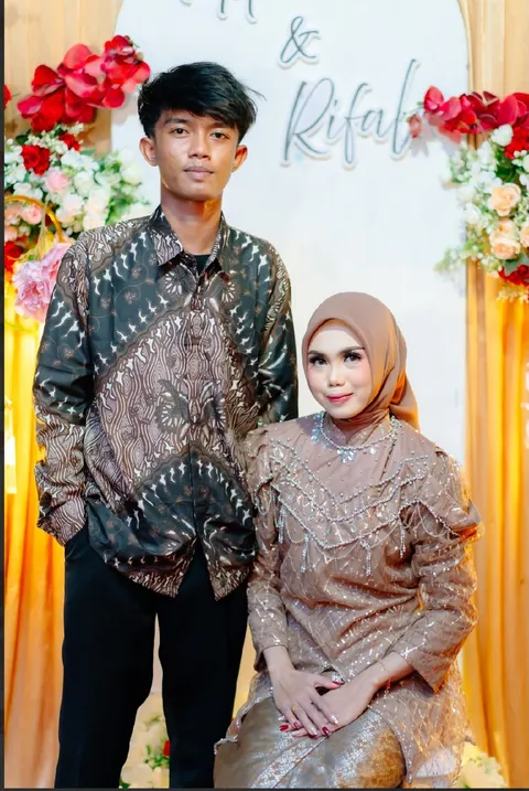 Foto sampul undangan Rifal & Mita