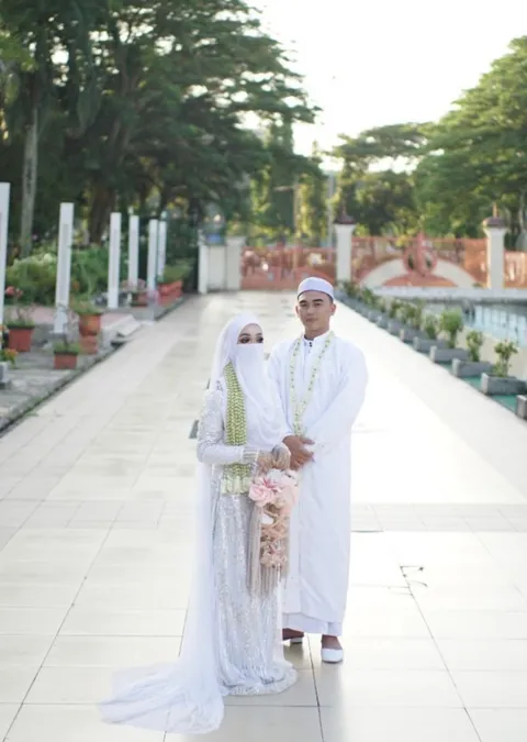Foto sampul undangan Tyas & Ayi