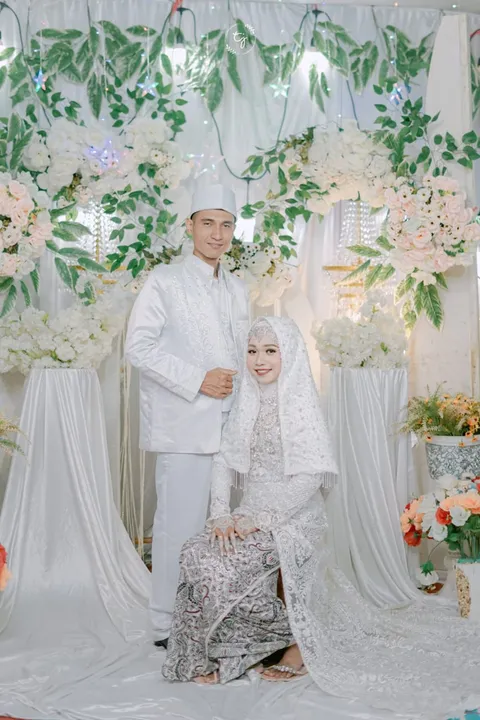 Foto sampul undangan Guntar & Ari