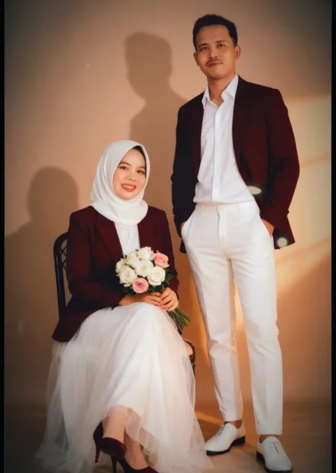Foto sampul undangan Abod & Erna