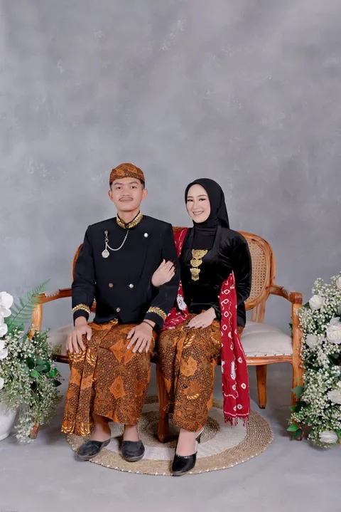 Foto sampul undangan Yuga & Vindi