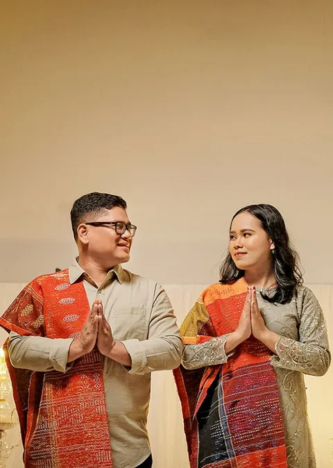 Foto sampul undangan Adit & Emi