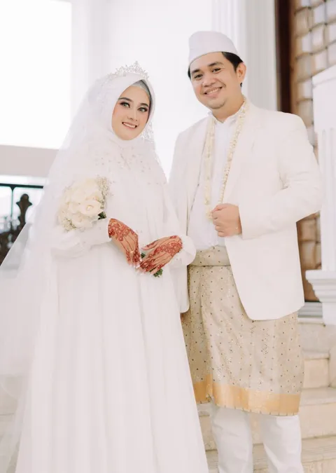 Foto sampul undangan Rahmat & Nadiyah