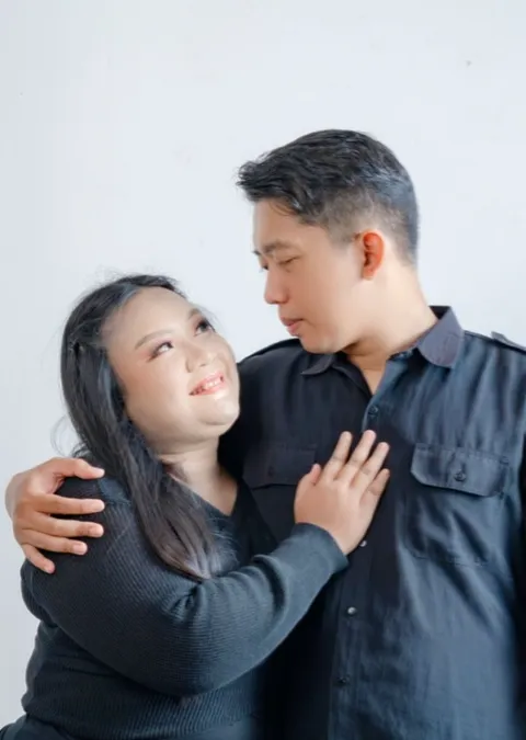 Foto sampul undangan Maria Ratu Rosario Yonagatha Misyerry Paramitha Putri & Stefanus Wibowo