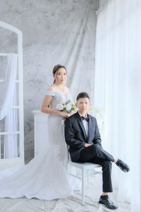Foto sampul undangan Rafika & Jovan