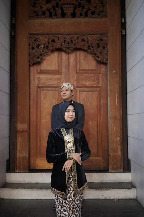 Foto sampul undangan Siswo & Ana