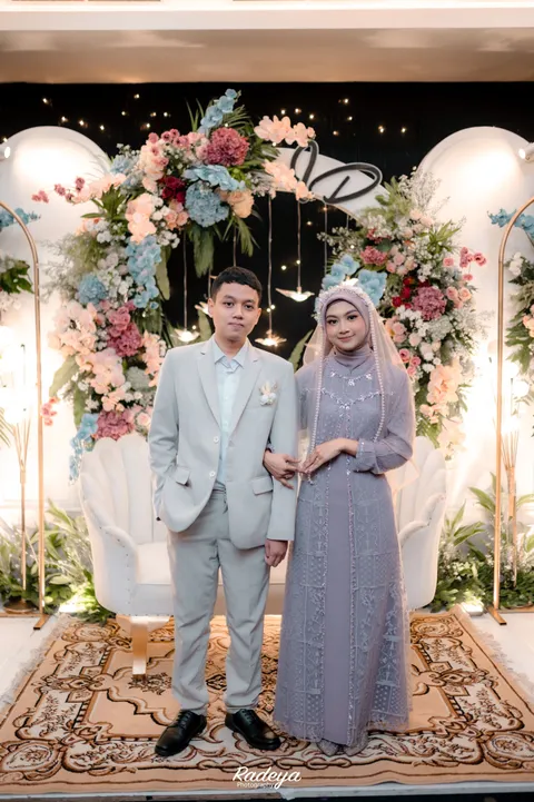Foto sampul undangan Danny & Izaaa
