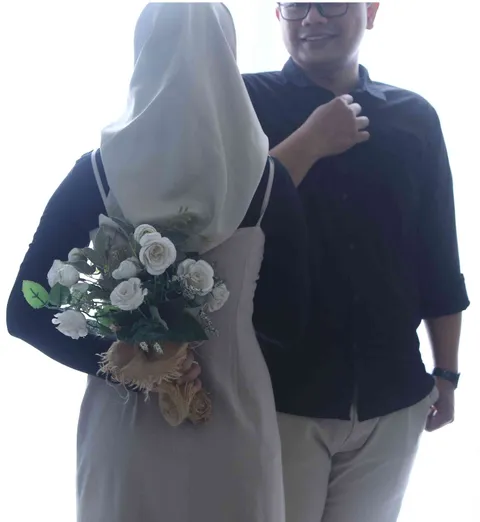 Foto sampul undangan Luthfi Aziz Nugraha & Irnawati Patmasari