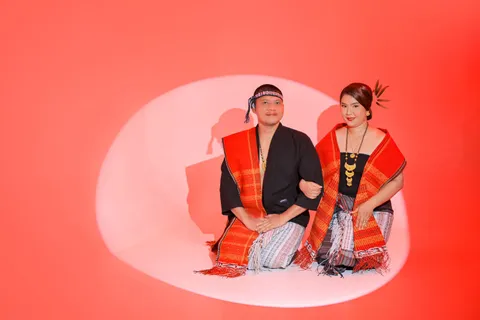Foto sampul undangan Erlando & Ester