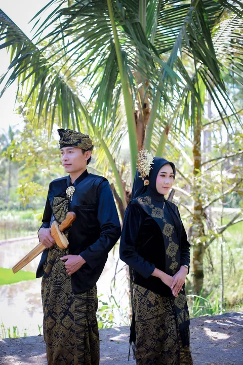Foto sampul undangan Nuri Handayani & Lalu Shyregar Ahdi