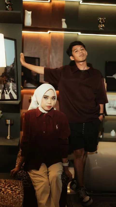 Foto sampul undangan Dhea & Rizal