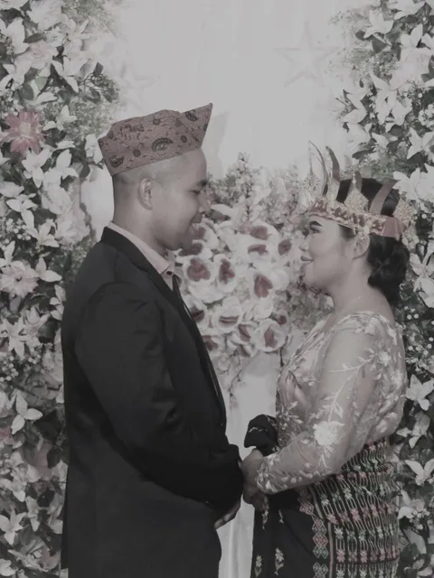 Foto sampul undangan Ovi & Marten