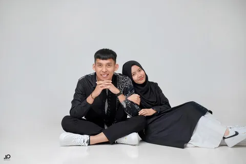Foto sampul undangan Faris & Dian