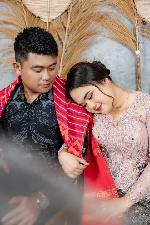Foto sampul undangan Lasni & Roy