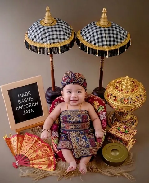 Foto sampul undangan Tgabulanan I Made Bagus Anugrah Jaya