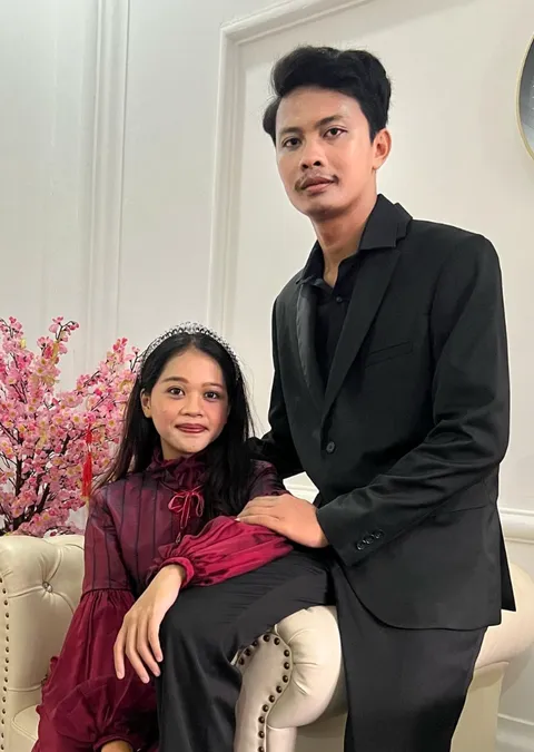 Foto sampul undangan Andri & Viya