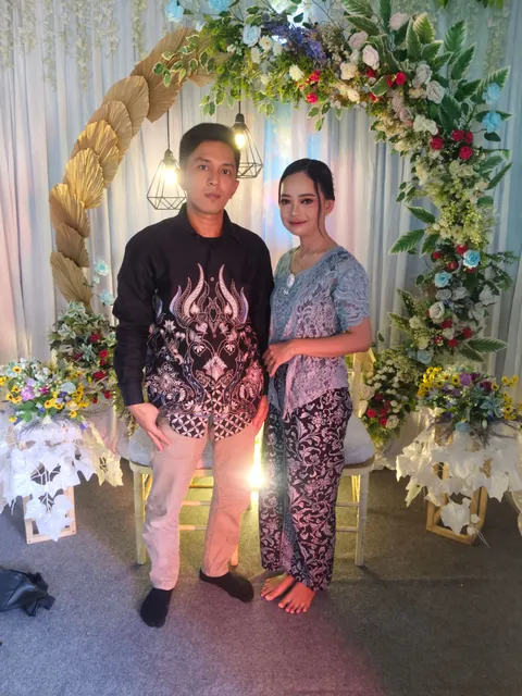 Foto sampul undangan Rikay & Nengsih