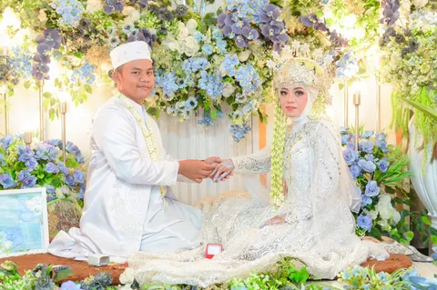 Foto sampul undangan Husna & Ilham