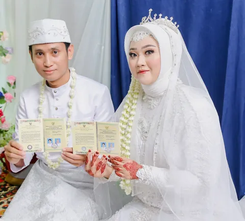 Foto sampul undangan Lita & Renald