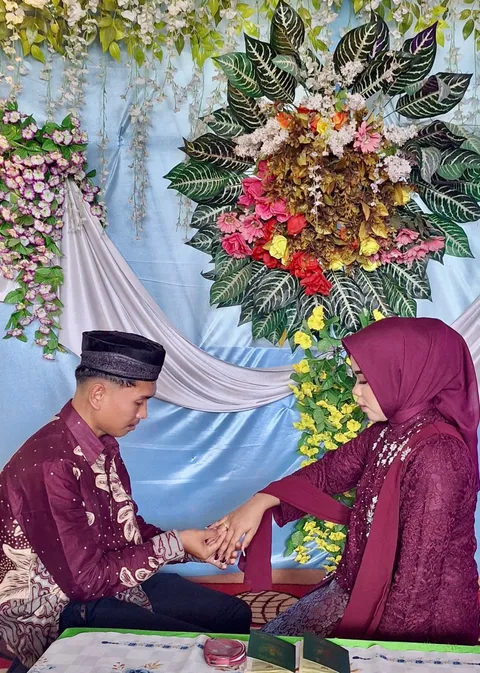 Foto sampul undangan Feni & Pandi