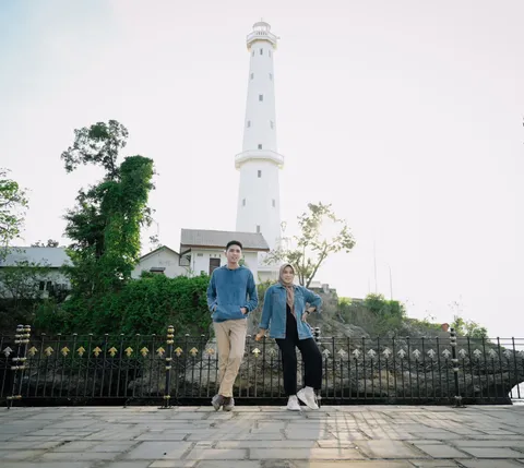 Foto sampul undangan Riza & Lilis