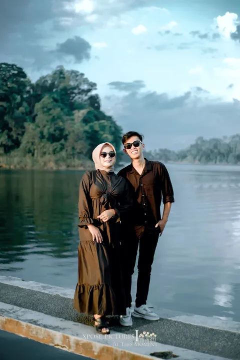 Foto sampul undangan Hendrika & Elis