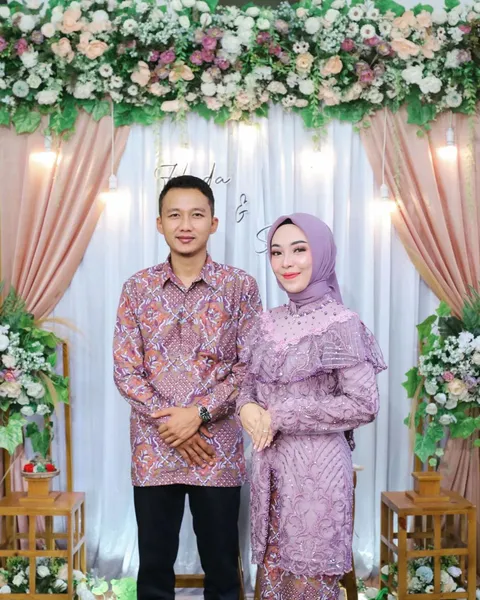 Foto sampul undangan Shinta & Huda
