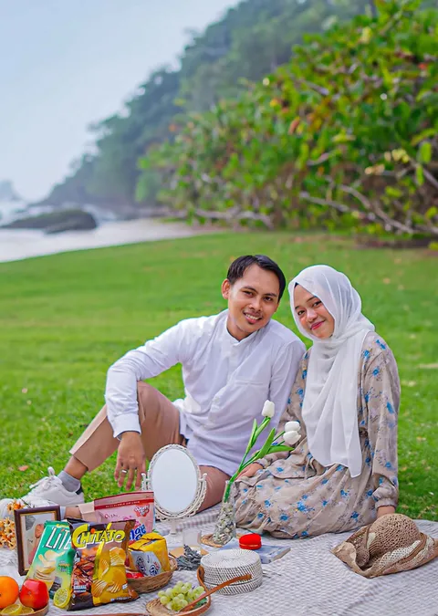 Foto sampul undangan Indri & Rahmat