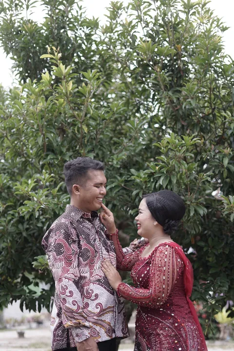 Foto sampul undangan Tio & Eko
