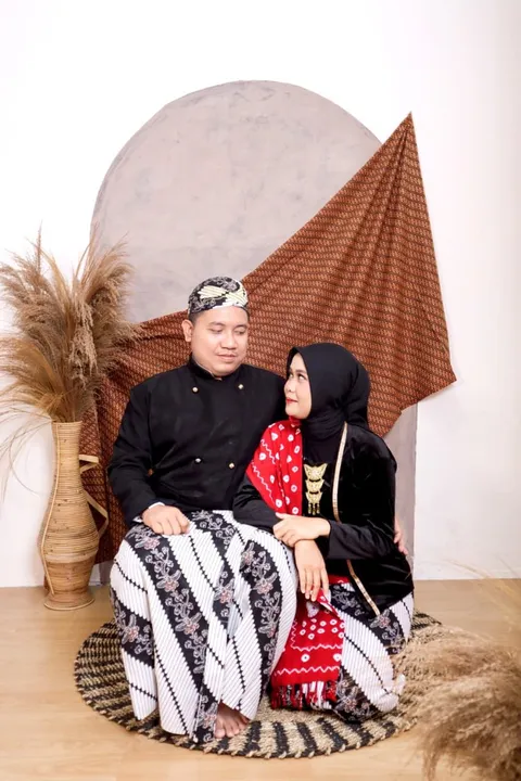 Foto sampul undangan Ahmad Fauzi & Esha Rizky Meilawati