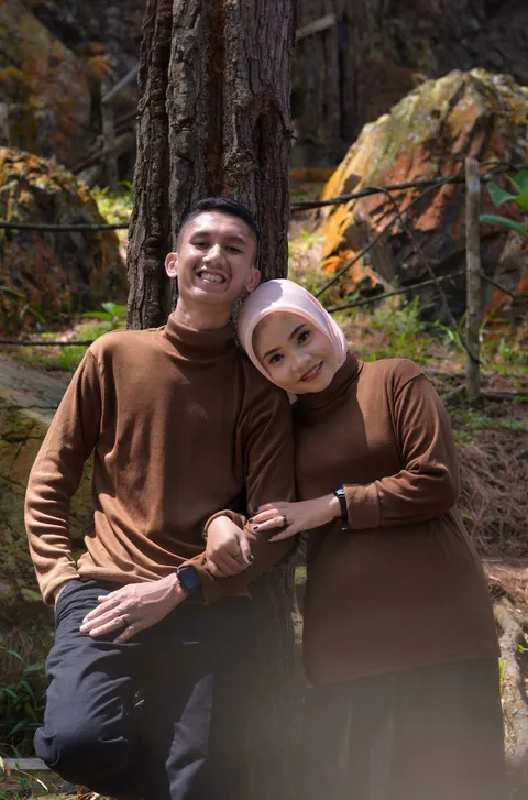 Foto sampul undangan Juneldo & Putri