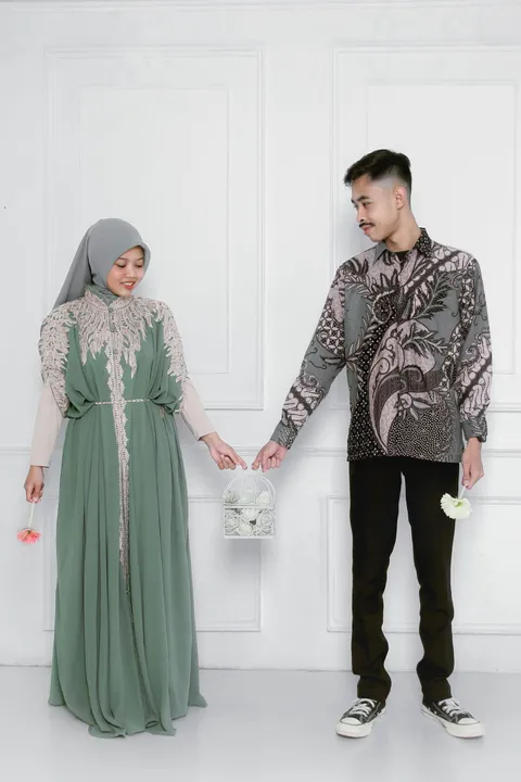 Foto sampul undangan Nabila & Teguh